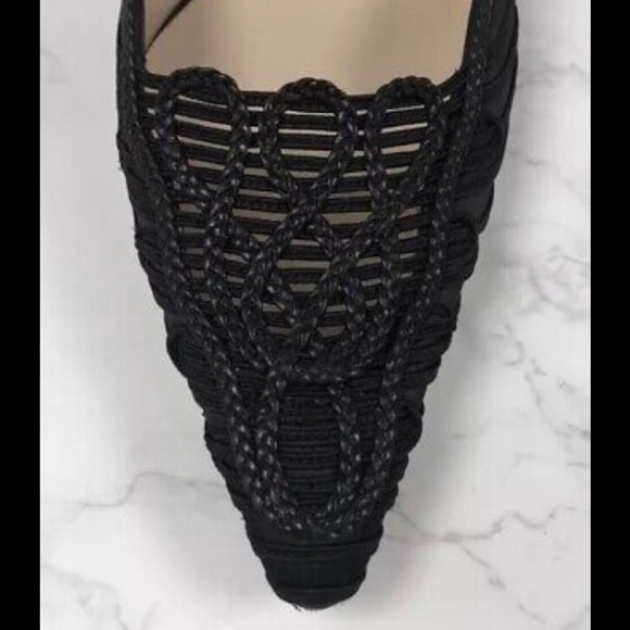 Giorgio Armani satin woven pumps. - Picture 3 of 12